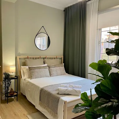Poble Sec - Modern & Comfy 3 Bedrooms バルセロナ