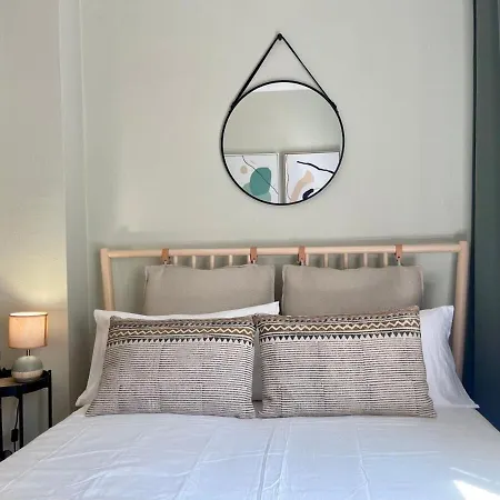 Apartment Poble Sec - Modern & Comfy 3 Bedrooms