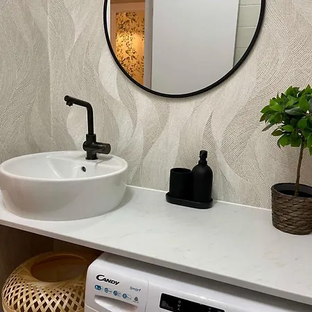 Poble Sec - Modern & Comfy 3 Bedrooms Apartment *