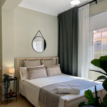 Апартаменты Poble Sec - Modern & Comfy 3 Bedrooms Барселона