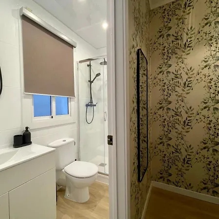 Апартаменты Poble Sec - Modern & Comfy 3 Bedrooms *