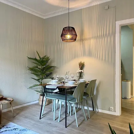 Апартаменты Poble Sec - Modern & Comfy 3 Bedrooms Барселона
