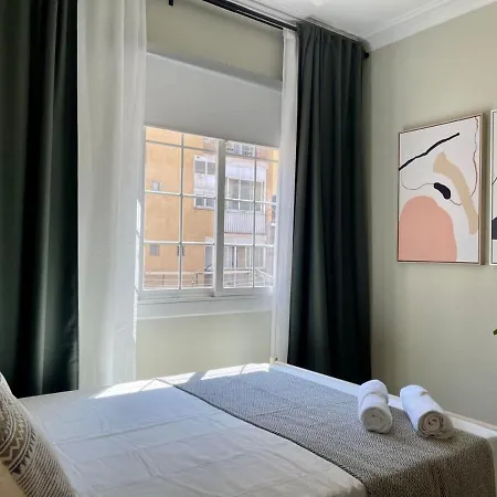 Апартаменты Poble Sec - Modern & Comfy 3 Bedrooms *